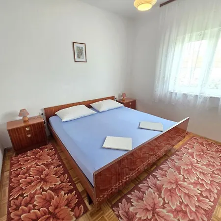 Lejlighed Katica Nv - 6 Pax With Balcony Novi Vinodolski